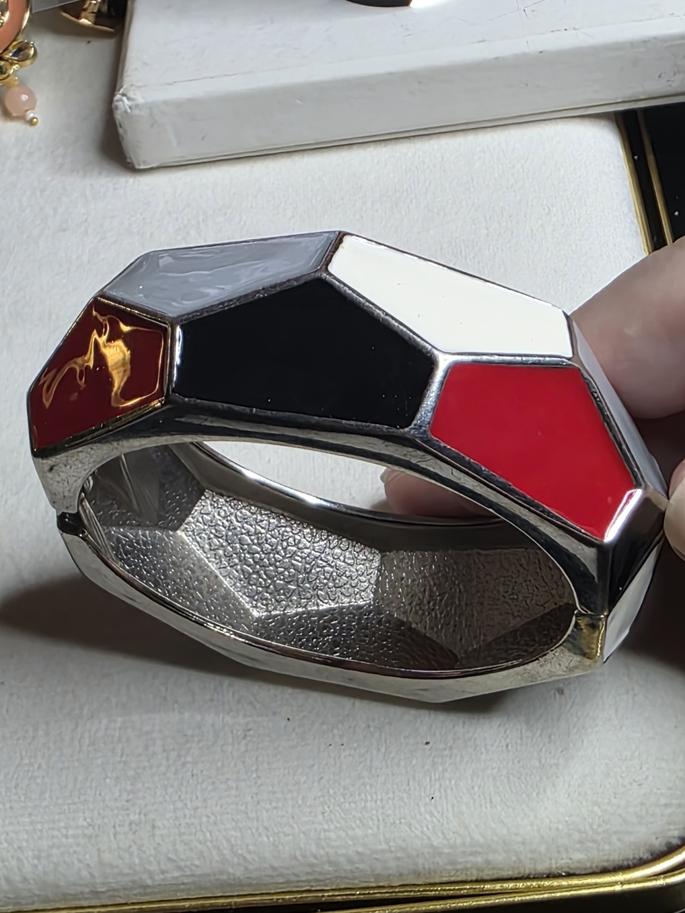 Geometric Enamel Hinged Bangle Bracelet Red Black White Silver Tone - Picture 2 of 9